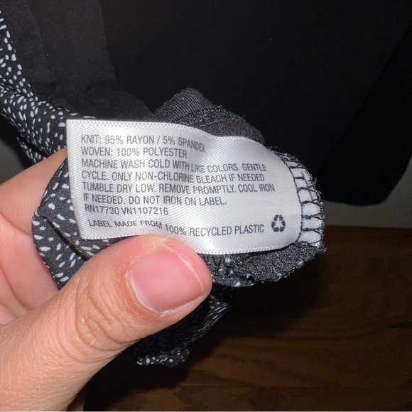 A New Day Black and White Dotted Cap Short Sleeve Blouse Size XX Large - Picture 3 of 7